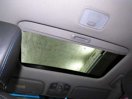 Hyundai Ioniq — photo 17