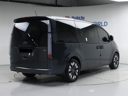 Hyundai Staria — photo 02