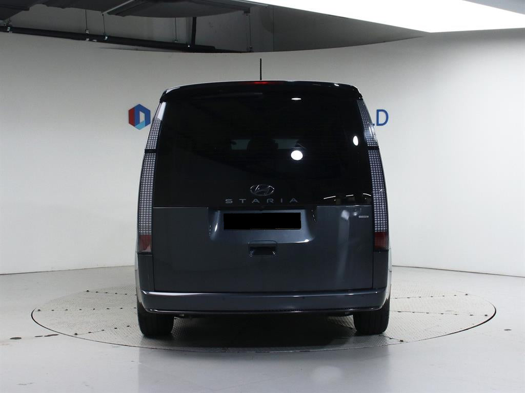 Hyundai Staria — photo 04