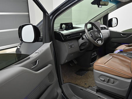 Hyundai Staria — photo 11