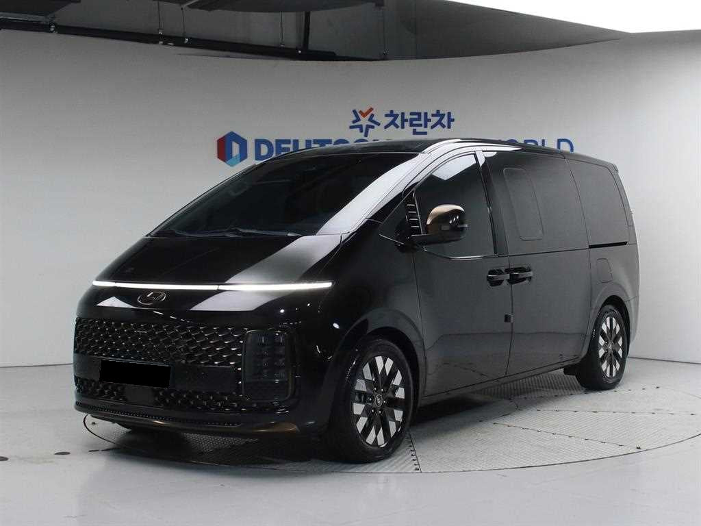 Hyundai Staria — photo 01