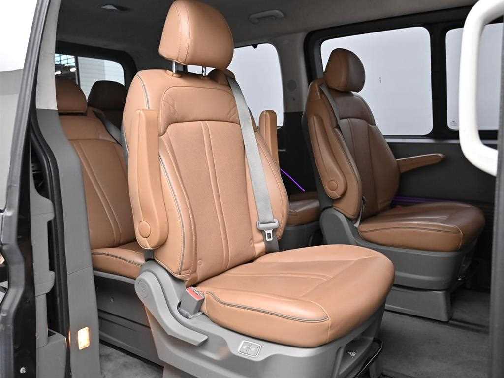 Hyundai Staria — photo 12
