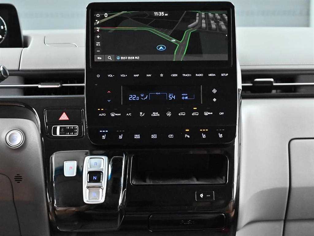 Hyundai Staria — photo 14