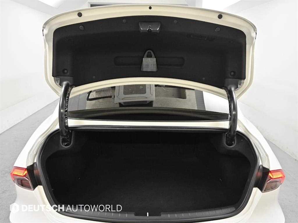 Hyundai Grandeur — photo 20