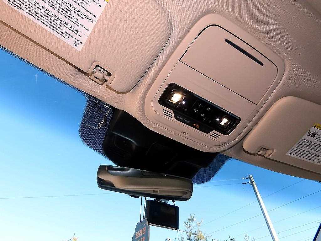 Lincoln Aviator — photo 14