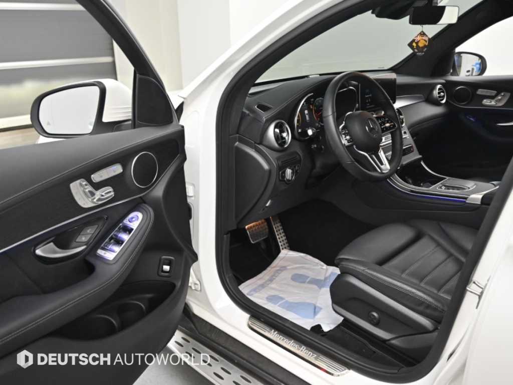 Mercedes-Benz GLC-Class — photo 11