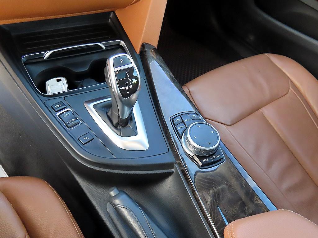BMW 4-Series — photo 11