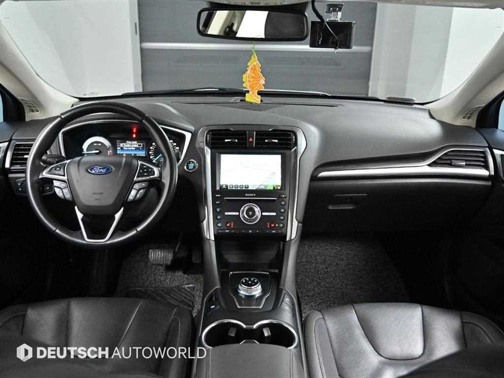 Ford Mondeo — photo 07