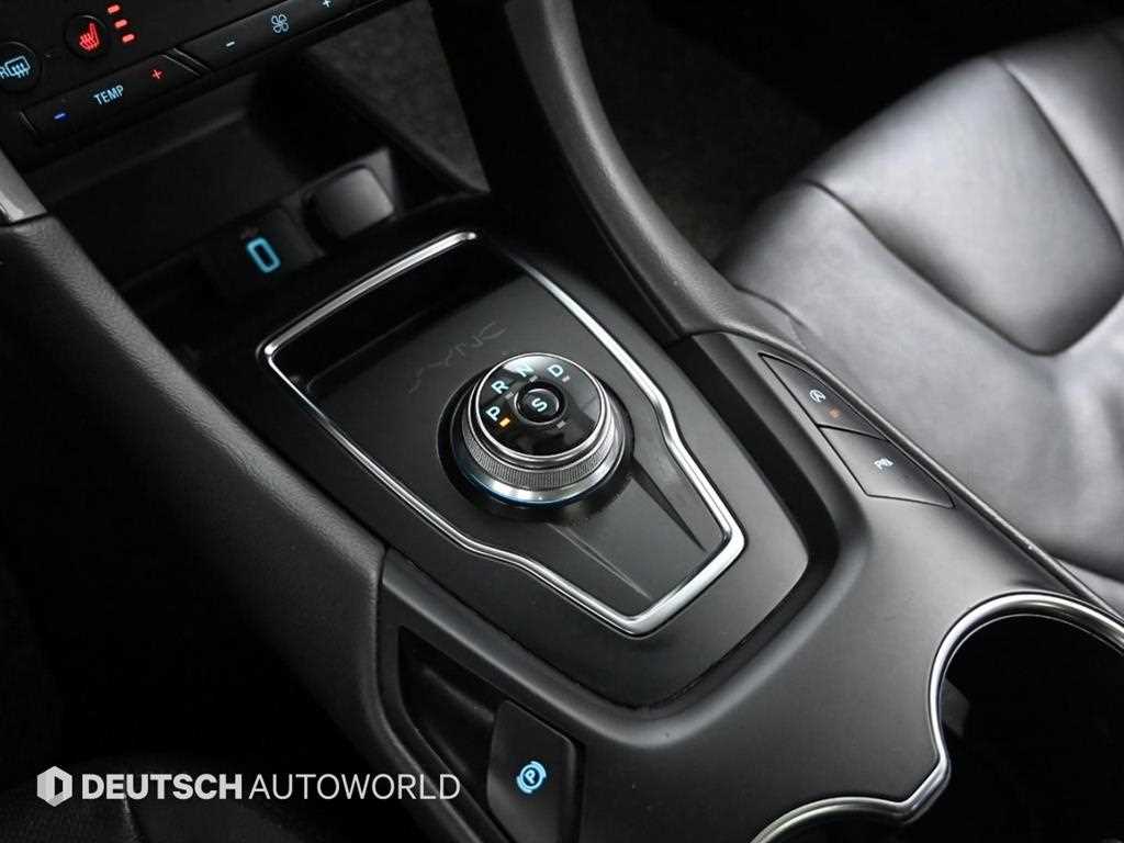 Ford Mondeo — photo 09