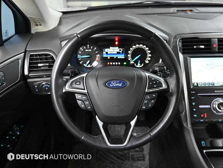 Ford Mondeo — photo 13