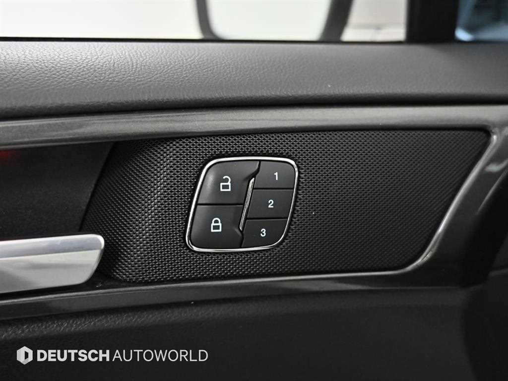 Ford Mondeo — photo 16