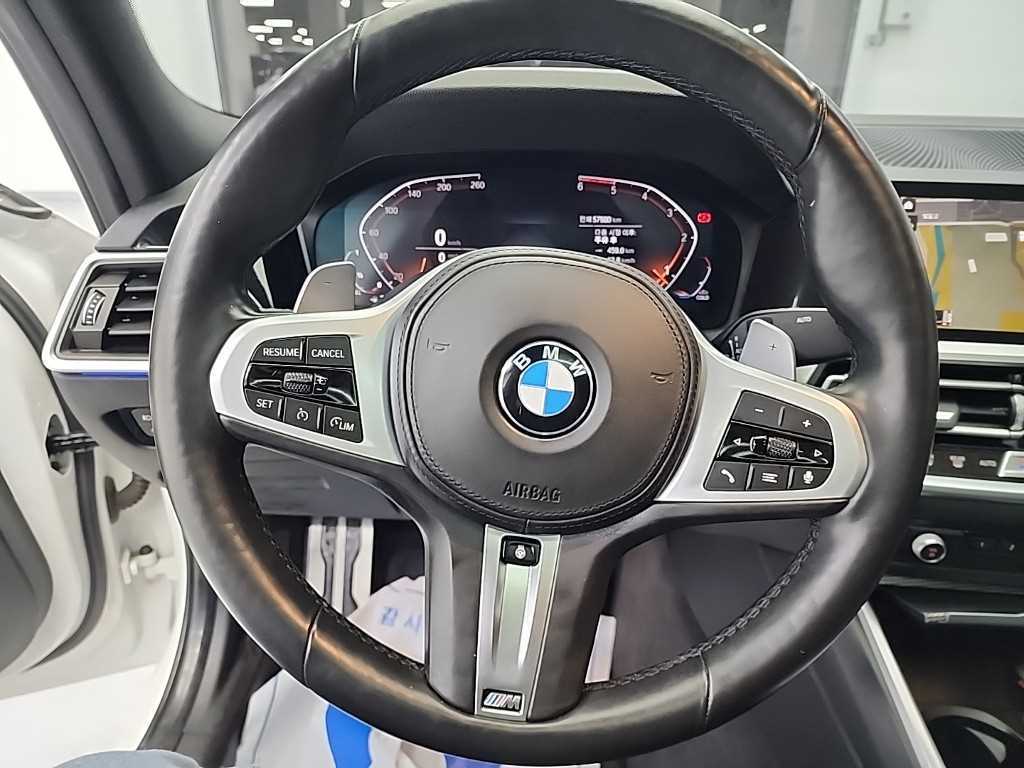 BMW 3-Series — photo 09
