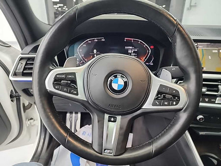 BMW 3-Series — photo 09