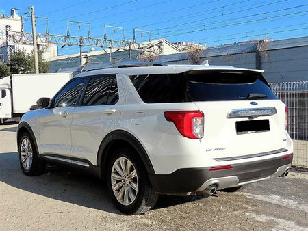 Ford Explorer — photo 03