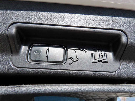 Ford Explorer — photo 16