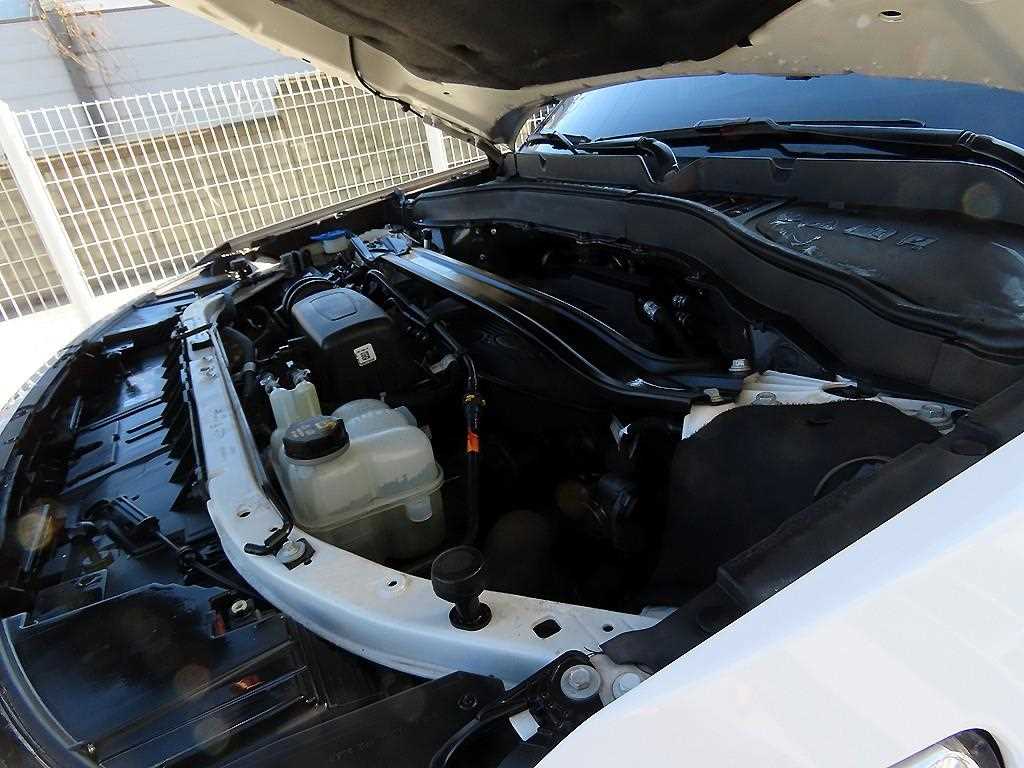 Ford Explorer — photo 19