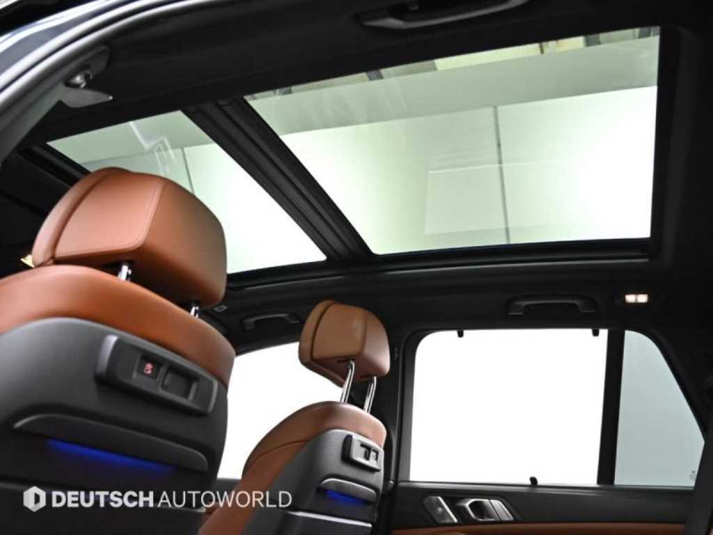 BMW X5 — photo 19