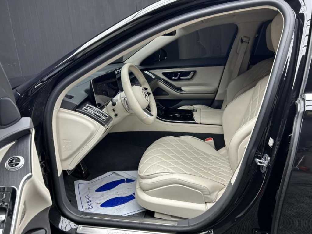Mercedes-Benz S-Class — photo 04