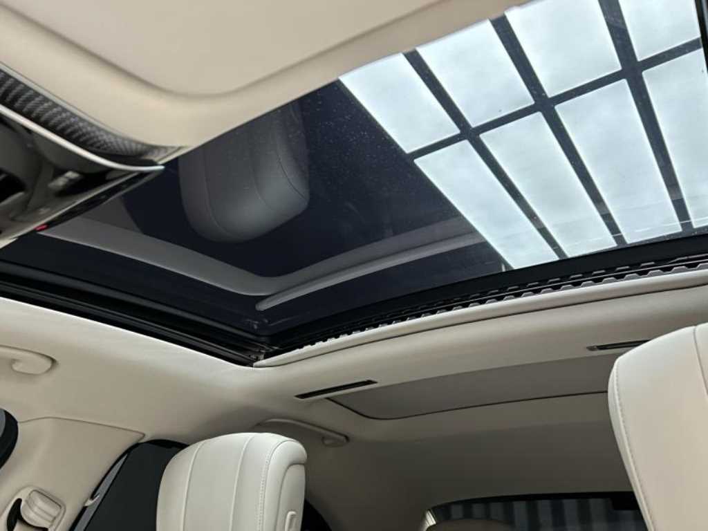 Mercedes-Benz S-Class — photo 10