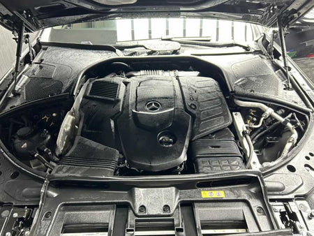 Mercedes-Benz S-Class — photo 17