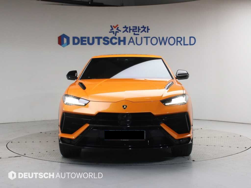 Lamborghini Urus — photo 03
