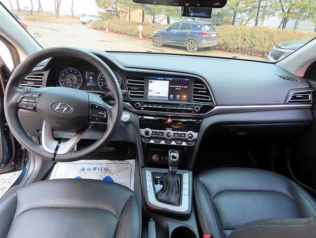 Hyundai Avante — photo 07