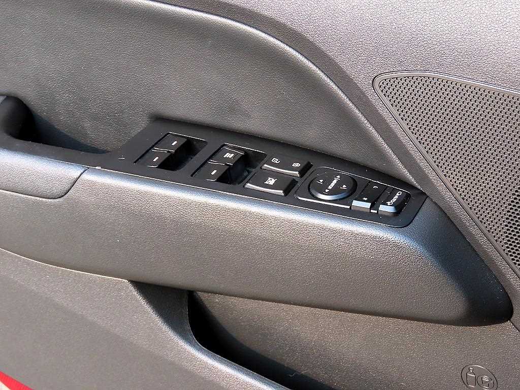 Hyundai Avante — photo 11