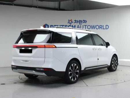 Kia Carnival — photo 02