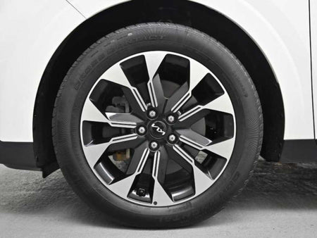 Kia Carnival — photo 05