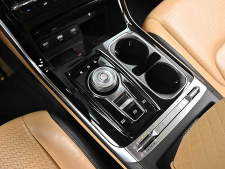 Kia Carnival — photo 09
