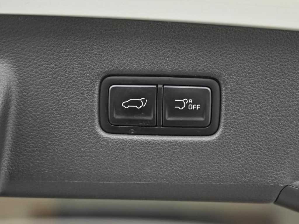 Kia Carnival — photo 20