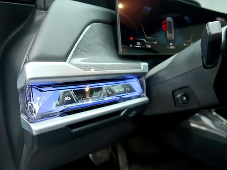BMW 7-Series — photo 13