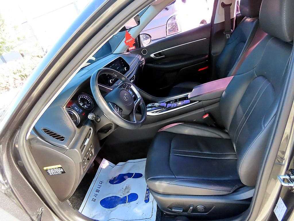 Hyundai Sonata — photo 05