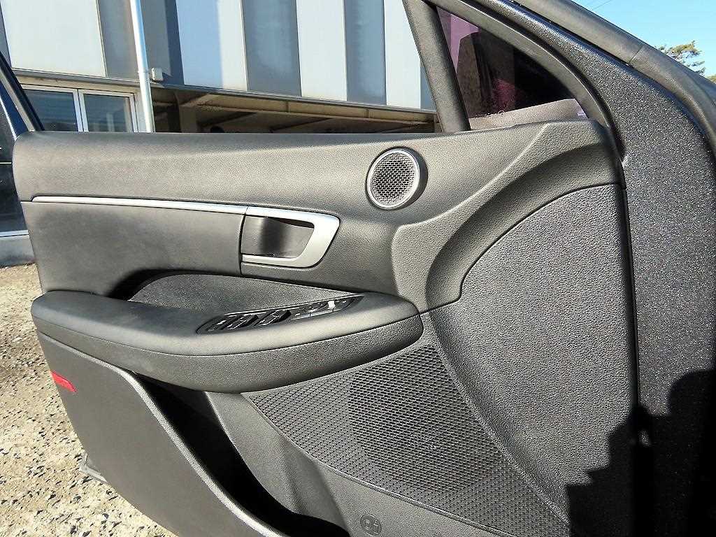 Hyundai Sonata — photo 11