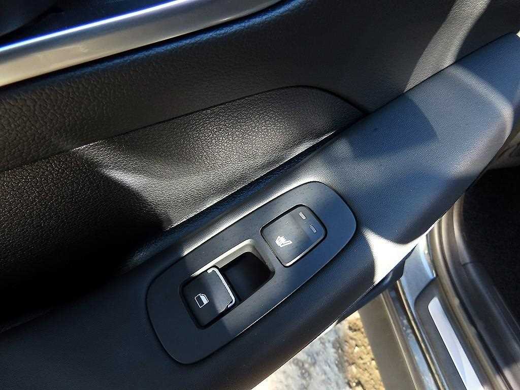 Hyundai Sonata — photo 17