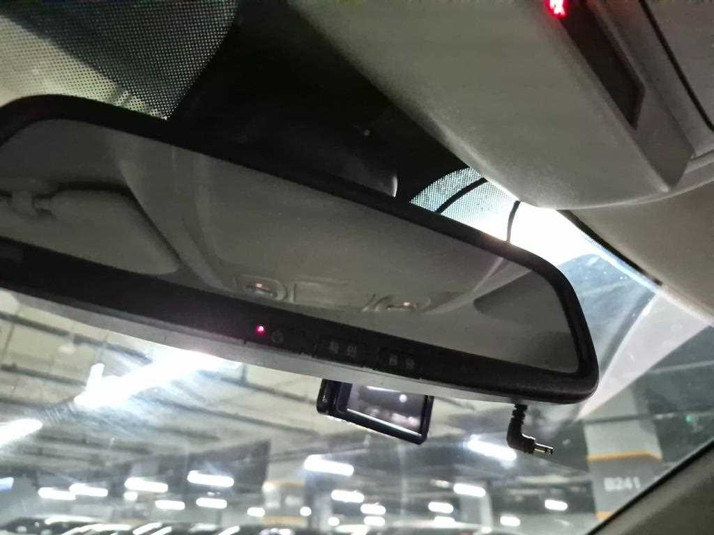 RENAULT SM6 — photo 16
