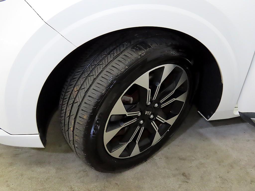 Kia Carnival — photo 20
