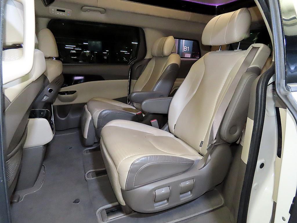 Kia Carnival — photo 07