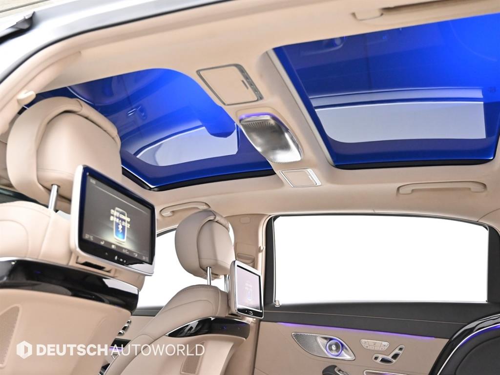 Mercedes-Benz S-Class — photo 19