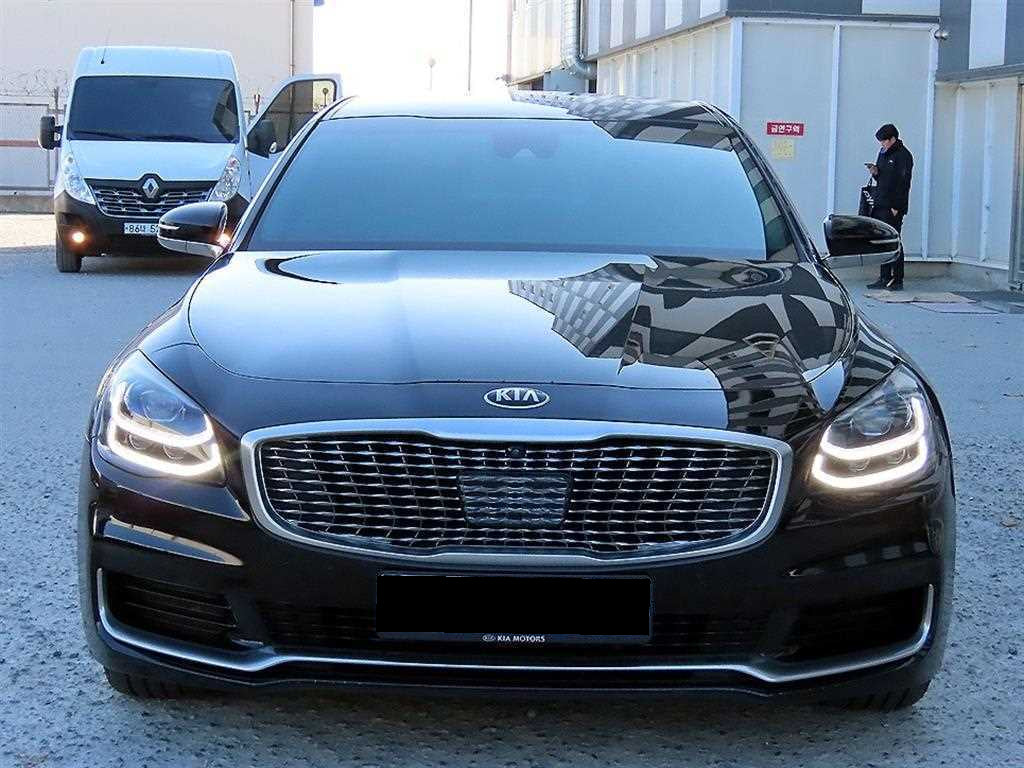 Kia K9 — photo 03