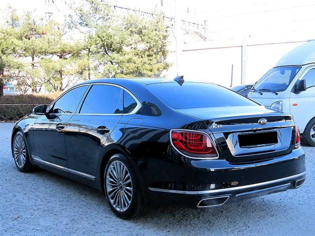 Kia K9 — photo 05