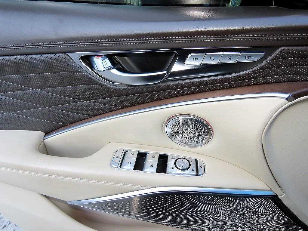 Kia K9 — photo 13
