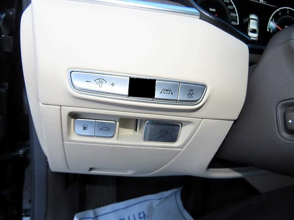 Kia K9 — photo 14