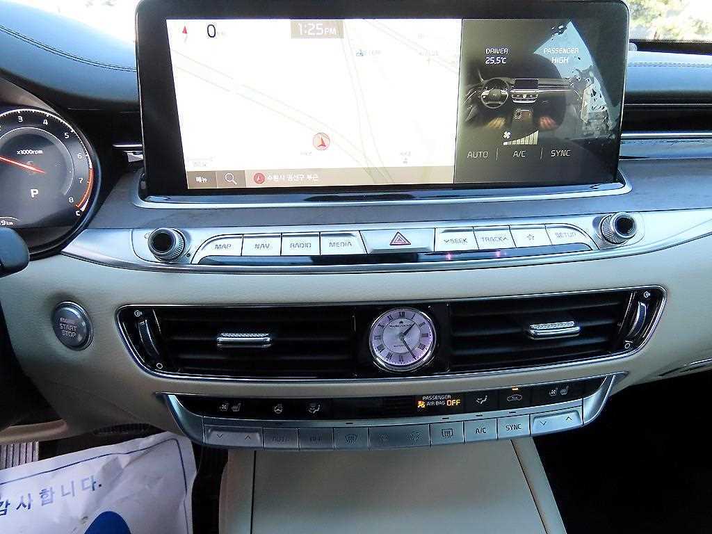 Kia K9 — photo 15