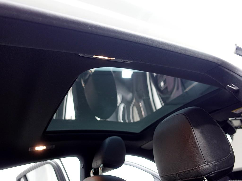 Mercedes-Benz GLE-Class — photo 15