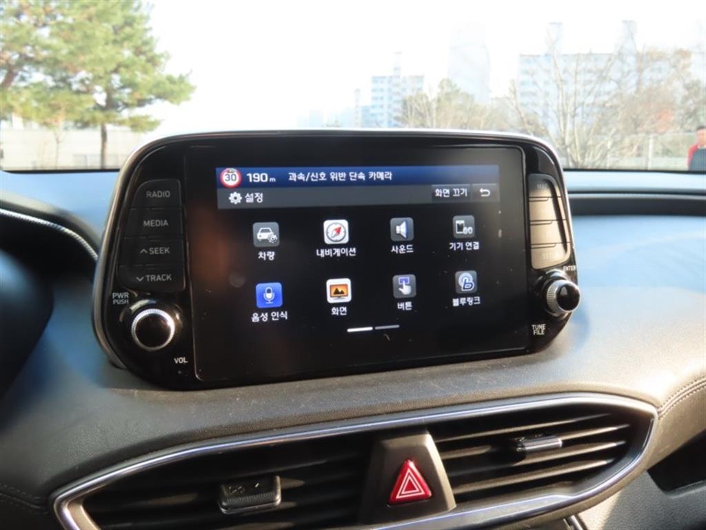 Hyundai Santafe — photo 08