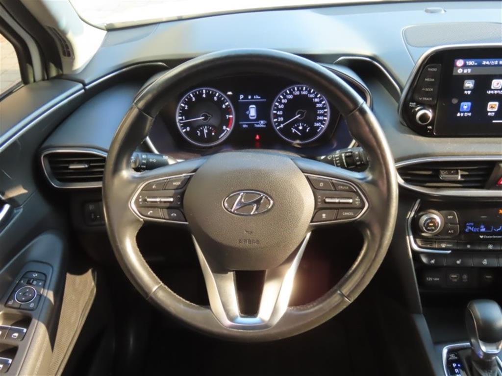 Hyundai Santafe — photo 15