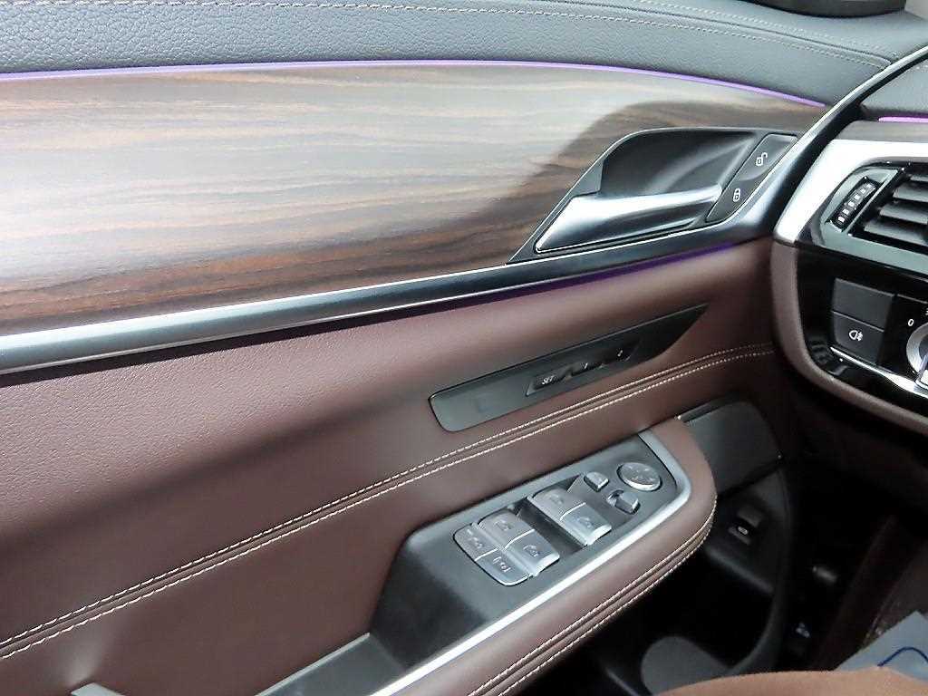 BMW Gran Turismo — photo 12