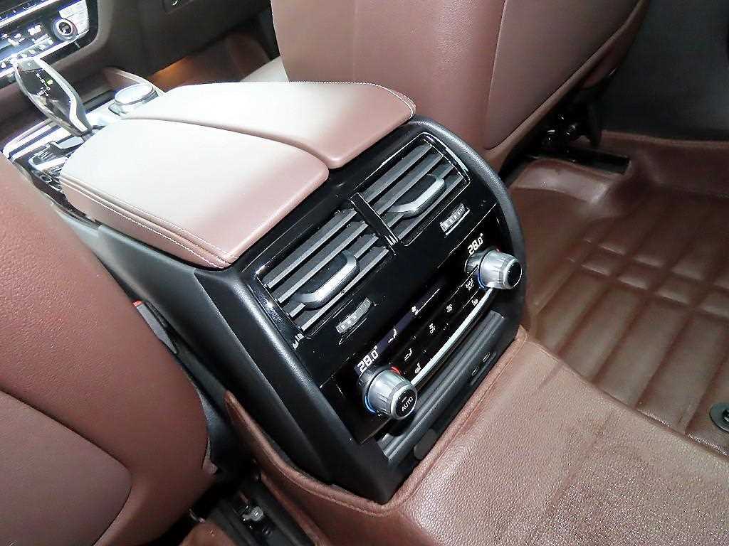 BMW Gran Turismo — photo 15