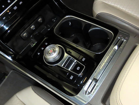 Kia Carnival — photo 12
